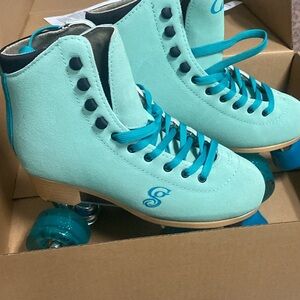 New Mint Green Roller Derby Skates